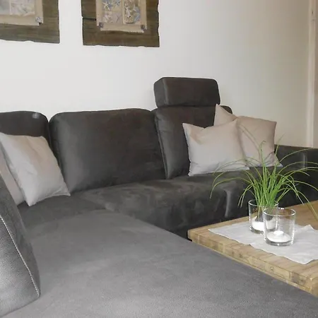 Pet Friendly In With Kitchen Dagebuell