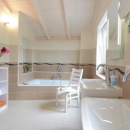 Holiday home Pet Friendly In With Kitchen *